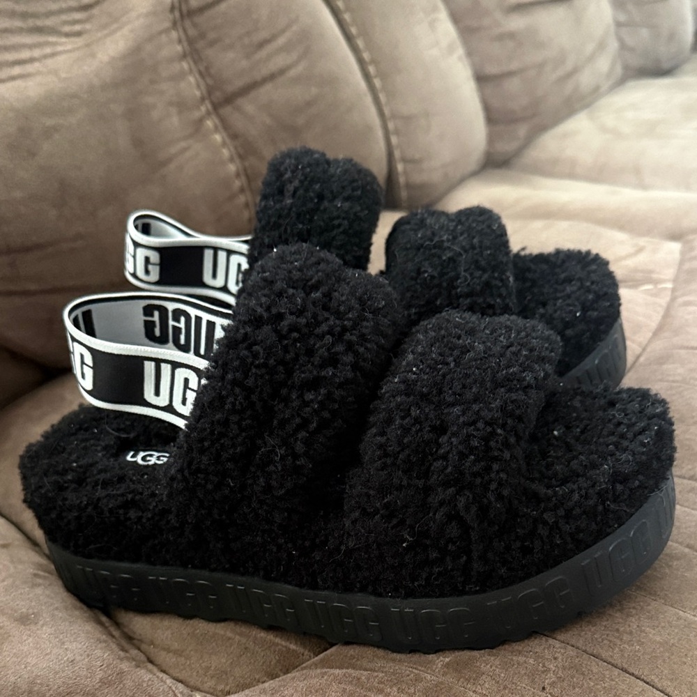 UGG  Black Fuzzy Slide Sandals with Logo Heel Strap